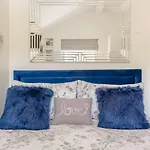 1 Bed In Harrogate Oc-88618 جسر باتيلي